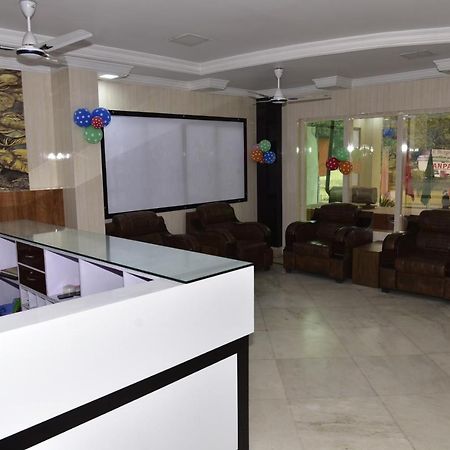 Hotel Royal Surya Gaya Exterior photo