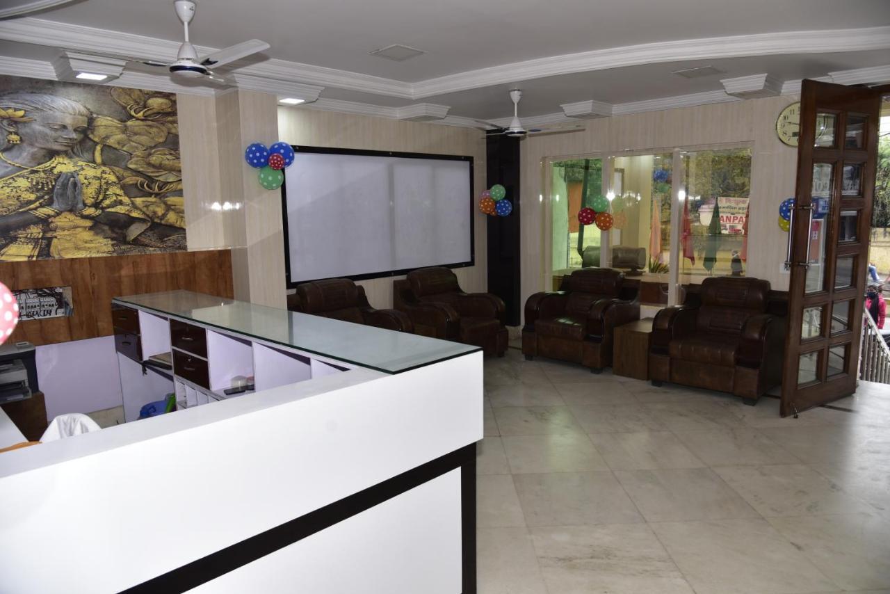 Hotel Royal Surya Gaya Exterior photo